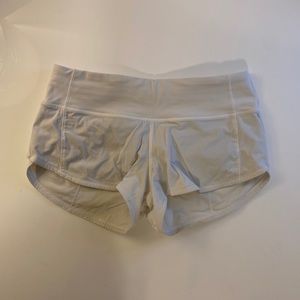 Lululemon white speed up short 2.5